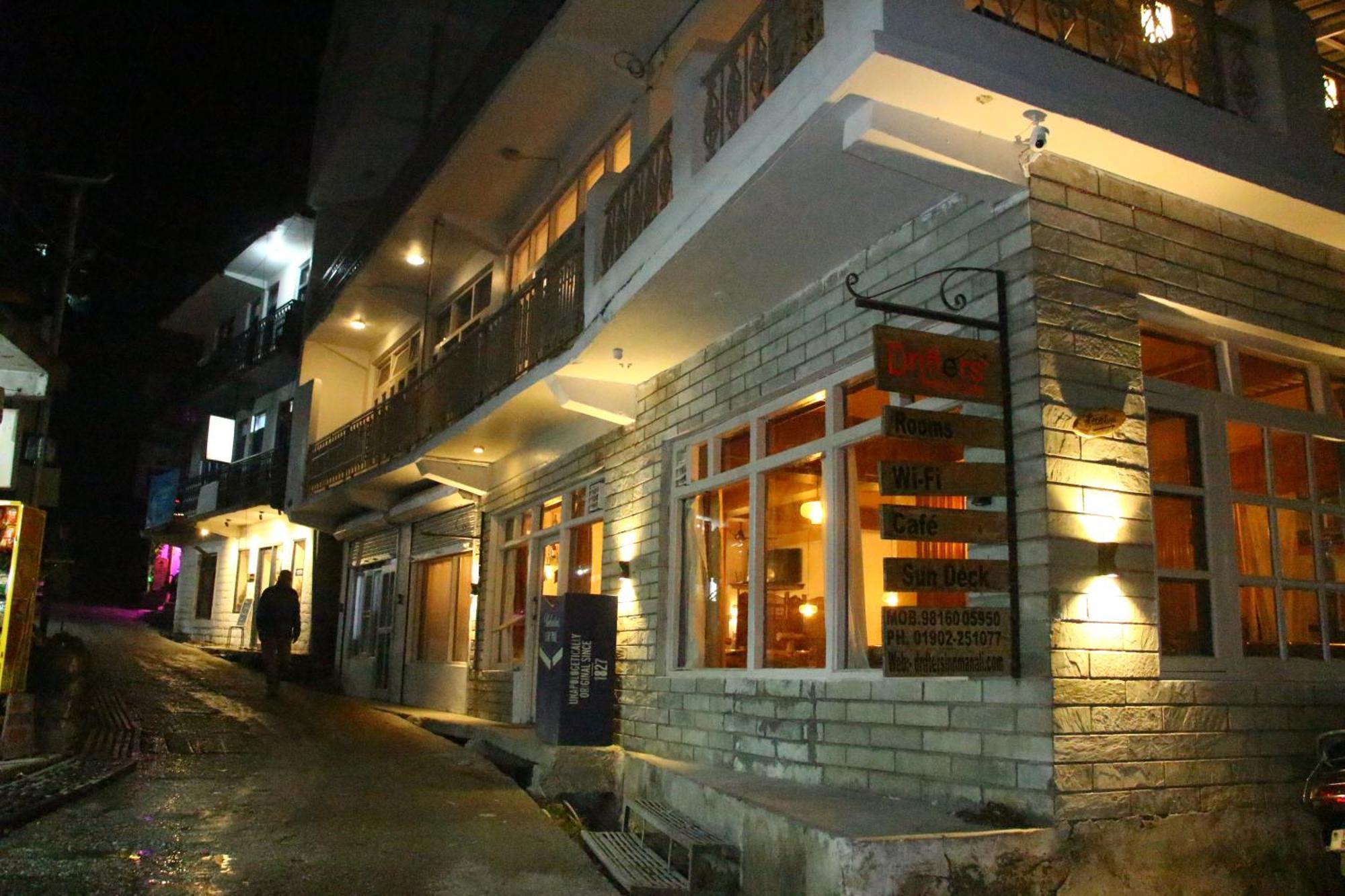 Drifters Cafe, Bar & Inn By The Hidden Tribe — Photos 3